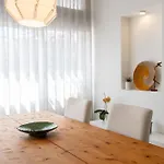 Beautiful 3 Bedroom In Lisbon South Bay * Almada