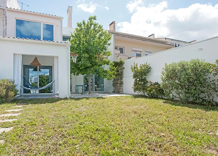Beautiful 3 Bedroom In Lisbon South Bay Дом отдыха