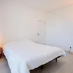 Beautiful 3 Bedroom In Lisbon South Bay אלמאדה