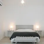 Beautiful 3 Bedroom In Lisbon South Bay *