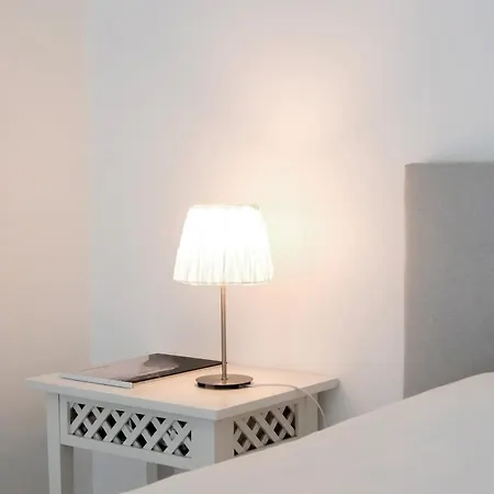 Beautiful 3 Bedroom In Lisbon South Bay Holiday home *