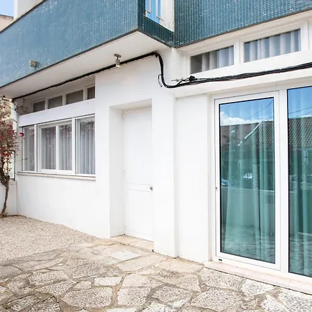 Beautiful 3 Bedroom In Lisbon South Bay Сasa de vacaciones *
