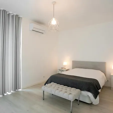 Beautiful 3 Bedroom In Lisbon South Bay Almada