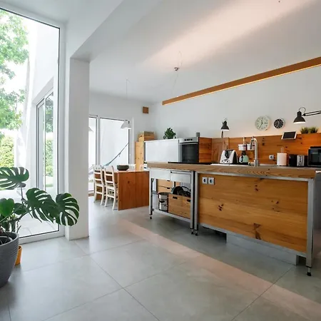 Beautiful 3 Bedroom In Lisbon South Bay