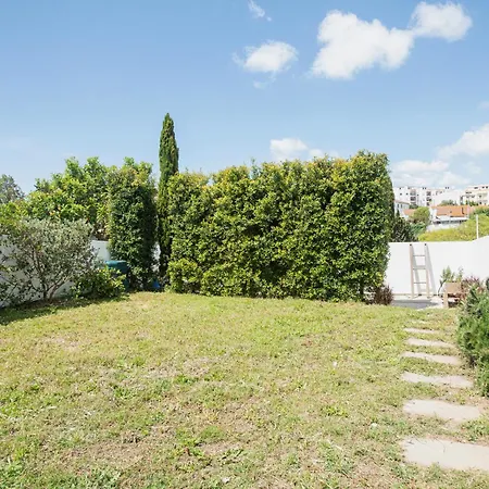 Beautiful 3 Bedroom In Lisbon South Bay ألمادا