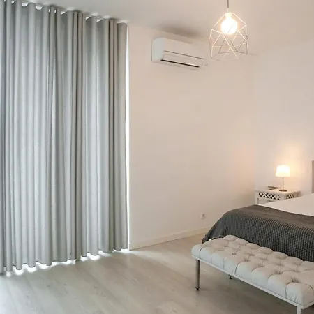 Сasa de vacaciones Beautiful 3 Bedroom In Lisbon South Bay
