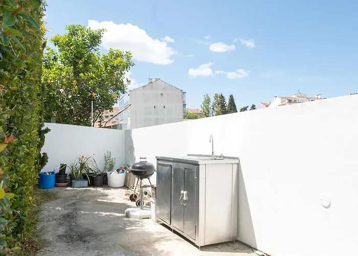 Prázdninový dům Beautiful 3 Bedroom In Lisbon South Bay *