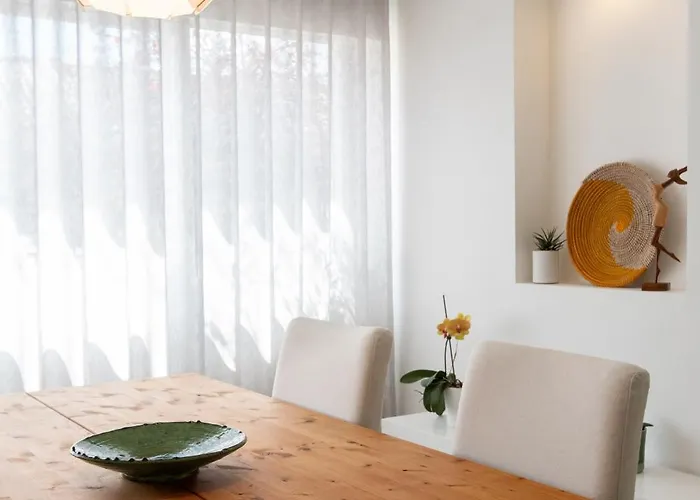 Beautiful 3 Bedroom In Lisbon South Bay * Almada