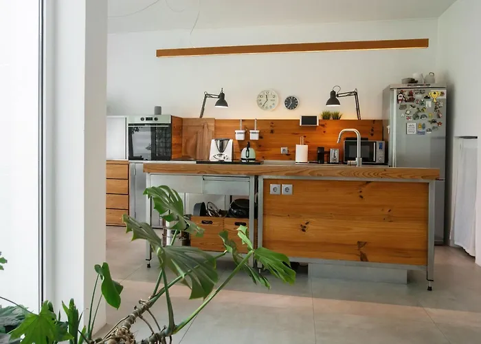 Beautiful 3 Bedroom In Lisbon South Bay