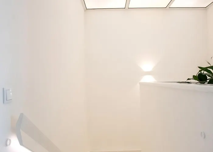 Beautiful 3 Bedroom In Lisbon South Bay * Almada
